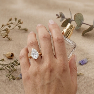 Bague solitaire en or 14 carats avec diamant taille poire, bague de fiançailles minimaliste, bague de mariage avec diamant de laboratoire pour femme - Product Image 4