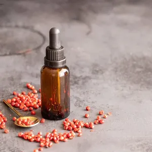 Aceite Esencial de Pimienta Rosa, Puro y Orgánico, para Difusor, Masajes, Cuidado de la Piel y el Cabello, Cosméticos, Venta al Por Mayor OEM - Product Image 1