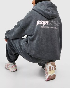 Ensemble de survêtement de maternité ample et décontracté en molleton imprimé délavé, avec sweat à capuche et pantalon de jogging à taille élastique - Product Image 4