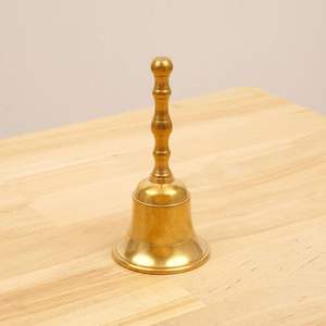 Campana de Mano de Latón de Primera Calidad, Color Dorado, con Mango de Madera Negra, de Fabricación Local, a Precios Competitivos - Product Image 2