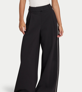 Pantalon de survêtement pour femmes en coton de haute qualité, coupe ample avec cordon de serrage à la taille, pantalon de jogging pour femmes avec poches latérales, convient aux filles - Product Image 1