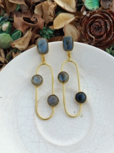 SOUMYA CREATIONS - Pendientes Geométricos de Latón Chapado en Oro con Piedra Natural Turquesa, Estilo Bohemia para Mujer, Pendientes Colgantes de Moda para Fiesta - Product Image 3