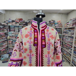 Veste en polaire brodée à la main pour femme, col mandarin, manches longues, style ethnique, fermeture éclair, cadeau pour elle - Product Image 4