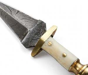 Cuchillo utilitario decorativo de hoja fija de acero de Damasco personalizado con mango de hueso blanco y guardacuchillo de latón, herramienta de colección - Product Image 2