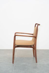 Chaise de salle à manger contemporaine en bois de noyer avec assise en cuir pleine fleur de qualité supérieure pour restaurants et hôtels, mobilier OEM ODM PISANO - Product Image 5