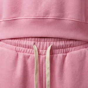 Conjunto de 2 Piezas de Felpa Rosa para Mujer, Top con Cuello Alto y Bordado de Llama, Shorts por Encima de la Rodilla, Ropa Casual de Primavera/Verano - Product Image 5