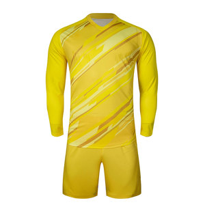 Tenue de sport tendance pour homme, uniforme de football à manches longues, durable, confortable, coupe ajustée, look tactique et élégant. - Product Image 1
