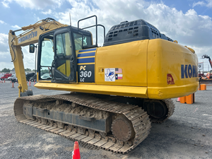 Excavadora de cadenas de servicio pesado PC360LC-11, modelo 2022, para construcción, movimiento de tierras y trabajos en terrenos - Product Image 5