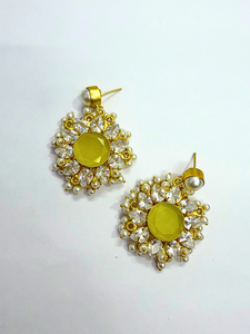 Collier de mariée en apatite naturelle jaune, cristaux Monalisa, perles, plaqué or 18 carats, avec boucles d'oreilles et Maangtika - Product Image 3