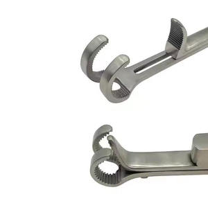 Pince à os Lambert-Lowman à trois griffes en acier inoxydable pour orthopédie vétérinaire, instrument chirurgical par Grip Surgical - Product Image 3