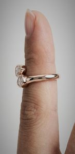 Bague de fiançailles unisexe AMBER JEWELS classique à trois pierres, diamant de laboratoire certifié IGI, plaqué or massif 14 carats, sertissage à griffes - Product Image 2