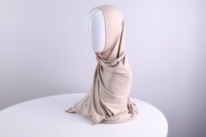 Hijab en jersey de bambou écologique personnalisé, tissu recyclé respirant, châle pour femmes - Product Image 5