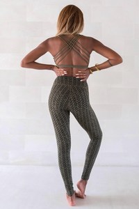 Leggings pour femmes pleine longueur avec ajustement flexible et finition douce et confortable - Product Image 4