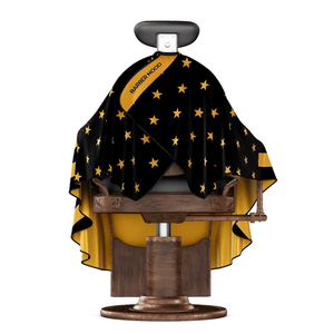 ผ้าคลุมตัดผมช่างทำผมแบบมืออาชีพ สีดำ กันน้ำ ทำจากโพลีเอสเตอร์ ปรับได้ พร้อมโลโก้สั่งทำ - Product Image 5