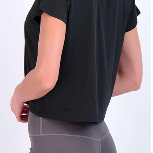 เสื้อครอปท็อปผู้หญิงทรงปกติสำหรับฤดูร้อน สีตามสั่ง ขนาดตามสั่ง ปักโลโก้ ออกแบบได้ ผ้าฝ้ายผสมโพลีเอสเตอร์ แขนสั้น - Product Image 5