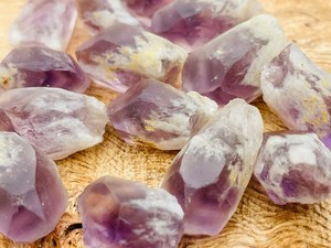 Punta de cristal de amatista natural, dientes de dragón, punta de amatista púrpura, piedra suelta, colgante de cristal para la fabricación de joyas - Product Image 3