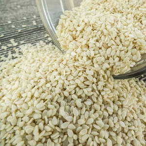 Semillas de Sésamo Naturales de la India para Suministro de Ingredientes Alimenticios al por Mayor con Opciones de Empaque a Granel Flexibles para Compradores Internacionales - Product Image 1
