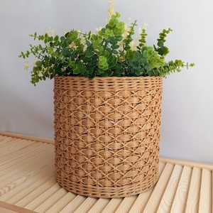 Macetero Moderno Ecológico de Ratán con Patrón Circular, Capacidad Personalizable para Uso en el Hogar y Jardín - Product Image 1