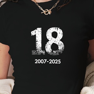 เสื้อยืดสตรีทรงสลิมฟิตสไตล์ Y2K ลุคขาดๆ พร้อมลายพิมพ์และผ้าถัก - Product Image 1