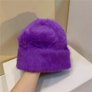 Bonnet en fausse fourrure couleur unie avec broderie lettre C, unisexe adulte, tricoté à la main, chaud pour l'hiver, style décontracté, 56-58CM, 2026 - Product Image 5