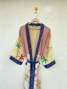 Robe Kimono en soie beige et blanche Robe de chambre Kimono Vintage Robe - Product Image 4