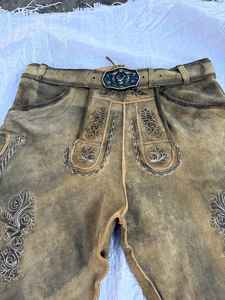 Lederhosen Bávaros - Lederhosen para el Oktoberfest - Pantalones Cortos Lederhosen Alemanes - Ropa Tradicional para Hombre para el Oktoberfest - Product Image 4