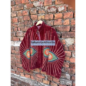 Chaqueta de Terciopelo Unisex Hecha a Mano con Bordado de Ojos, Abrigo de Terciopelo Suzani con Forro Interior de Algodón, Chaqueta de Invierno para Mujer - Product Image 4