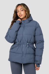Vente en gros de manteaux d'hiver pour femmes, de haute qualité, sur mesure, à capuche, rembourrés, écologiques, imperméables, légers, avec fermeture éclair et motifs - Product Image 3
