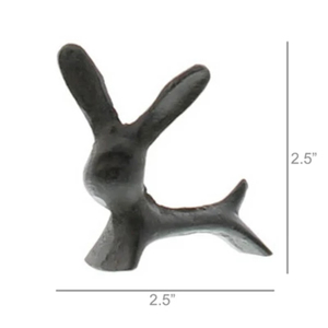 Ensemble de deux sculptures modernes abstraites en aluminium en forme de triangle, statues décoratives faites à la main pour table, remise de diplôme, anniversaire - Product Image 5