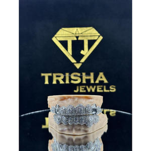 Grillz tendance en moissanite VVS, en argent sterling 925, style hip-hop, ensemble de bijoux dentaires pour hommes et femmes par Trisha Jewels - Product Image 2