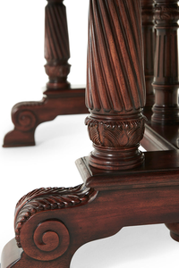 Table à manger avec des sculptures de style classique médiéval - Product Image 5