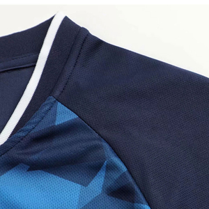 Maillot de football imprimé numériquement, personnalisable avec votre propre logo, short avant 100% polyester extensible, respirant et à séchage rapide – Vente chaude - Product Image 3