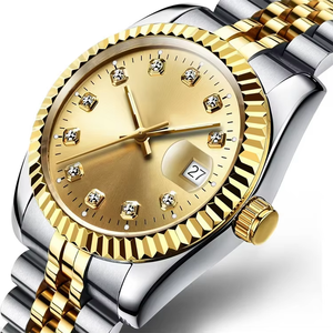 Montre élégante pour femme à quartz avec cadran noir, accents dorés, bracelet en acier inoxydable, affichage de la date, boîtier rond de 36 mm - Product Image 4