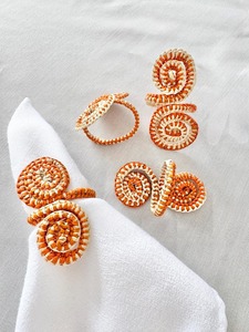 Anneau de serviette en rotin au design incurvé, tissé à la main, accessoire de table décoratif pour la salle à manger, la maison, le café, les événements et les fêtes, provenant d'Inde - Product Image 6