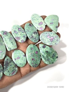 Cabujón de Fuchsite con Rubí Natural, Gema Suelta, Formas Mixtas, Tamaño Personalizado, Grado AAA, Cambio de Color para Joyería - Product Image 4