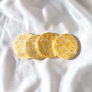 Juego de 4 posavasos redondos de nácar amarillo con mosaico de concha para mesa de café, decoración de comedor, venta al por mayor - Product Image 2