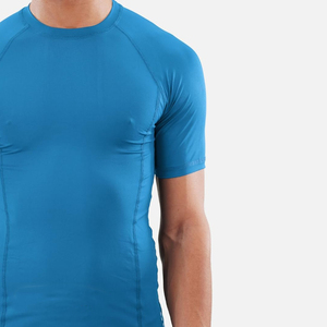 Camiseta Deportiva de Compresión Personalizada de Alta Calidad con Mangas Cortas, Impresión por Sublimación en Lona Lisa para Fisicoculturismo - Product Image 4