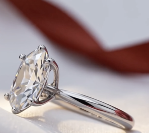 Anillo Minimalista Personalizado con Diamante Cultivado en Laboratorio, Corte Marquesa Holandesa, Platino Pt950, Certificado IGI, Claridad VVS/VS, 5 Gramos, Color Blanco D - Product Image 4