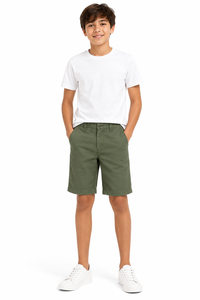 Shorts chino décontractés vert olive pour garçons, taille mi-haute, mélange de coton, shorts d'été confortables, coupe régulière, longueur genou, pour tous les jours - Product Image 1