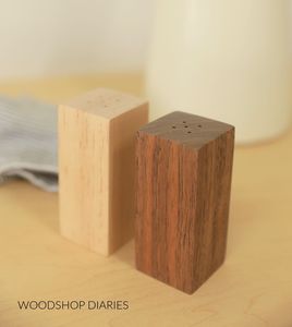 Accesorios de mesa texturizados de madera y latón hechos a mano de primera calidad, accesorios gourmet para servir, accesorios contemporáneos para comedor. - Product Image 3