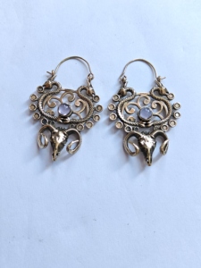 Boucles d'oreilles pendantes tête de bélier et serpent en or turquoise, filigrane orné, style bohème ethnique, bijoux fantaisie plaqué bronze antique pour femme - Product Image 3