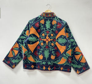 Chaqueta Bomber Bordada Suzani para Mujer, Estilo Casual, Estampado Floral Mediano, Estilo Bohemio, Moda Urbana, 100% Algodón, Cuello Alto de Terciopelo, Suave - Product Image 5