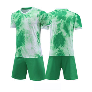 Uniforme de Fútbol al por Mayor OEM, Diseño Personalizado Disponible, Conjunto de Uniforme de Fútbol para Hombre, Ropa de Equipo Cómoda de Alta Calidad - Product Image 3