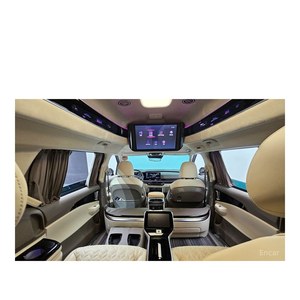 Kia Carnival 2024/5, 4 Plazas, Limusina de Techo Alto, Gasolina, Asientos de Cuero, Caja de Cambios Automática, Cámara Trasera, 13,859 km - Product Image 5