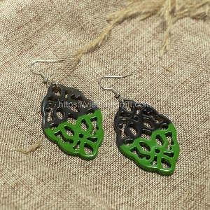 Venta caliente de alta moda cuerno de búfalo pendientes de lujo joyería de exhibición, alta moda súper barato - Product Image 3