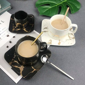 Mug mignon avec une jolie soucoupe, parfait pour les collections esthétiques, mug en céramique adorable avec une glaçure de haute qualité. - Product Image 3