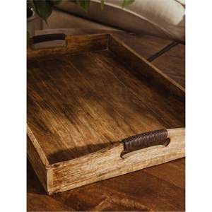 Plateau de service rustique en bois massif avec poignées et coins métalliques, plateau décoratif vintage en bois massif pour table basse ou hôtel - Product Image 2