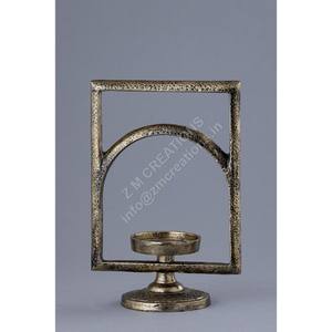 Ensemble de 3 bougeoirs modernes en métal sur pied, tailles personnalisées, grands chandeliers décoratifs vintage faits à la main pour cadeaux de Noël et décoration intérieure - Product Image 4