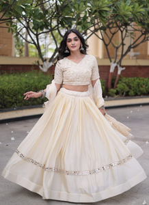 Lehenga Choli blanc en satin Designer Glory - Product Image 5