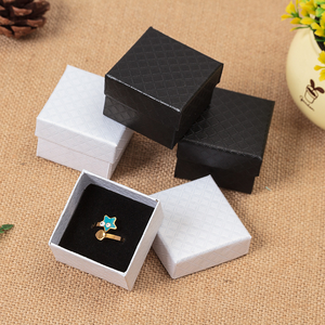 Boîte Cadeau Personnalisée pour Montre, Collier, Bague, Boucles d'Oreilles – Étui à Bijoux Bleu Pas Cher 2022 – Petite Taille Acceptée – Personnalisation Disponible - Product Image 3